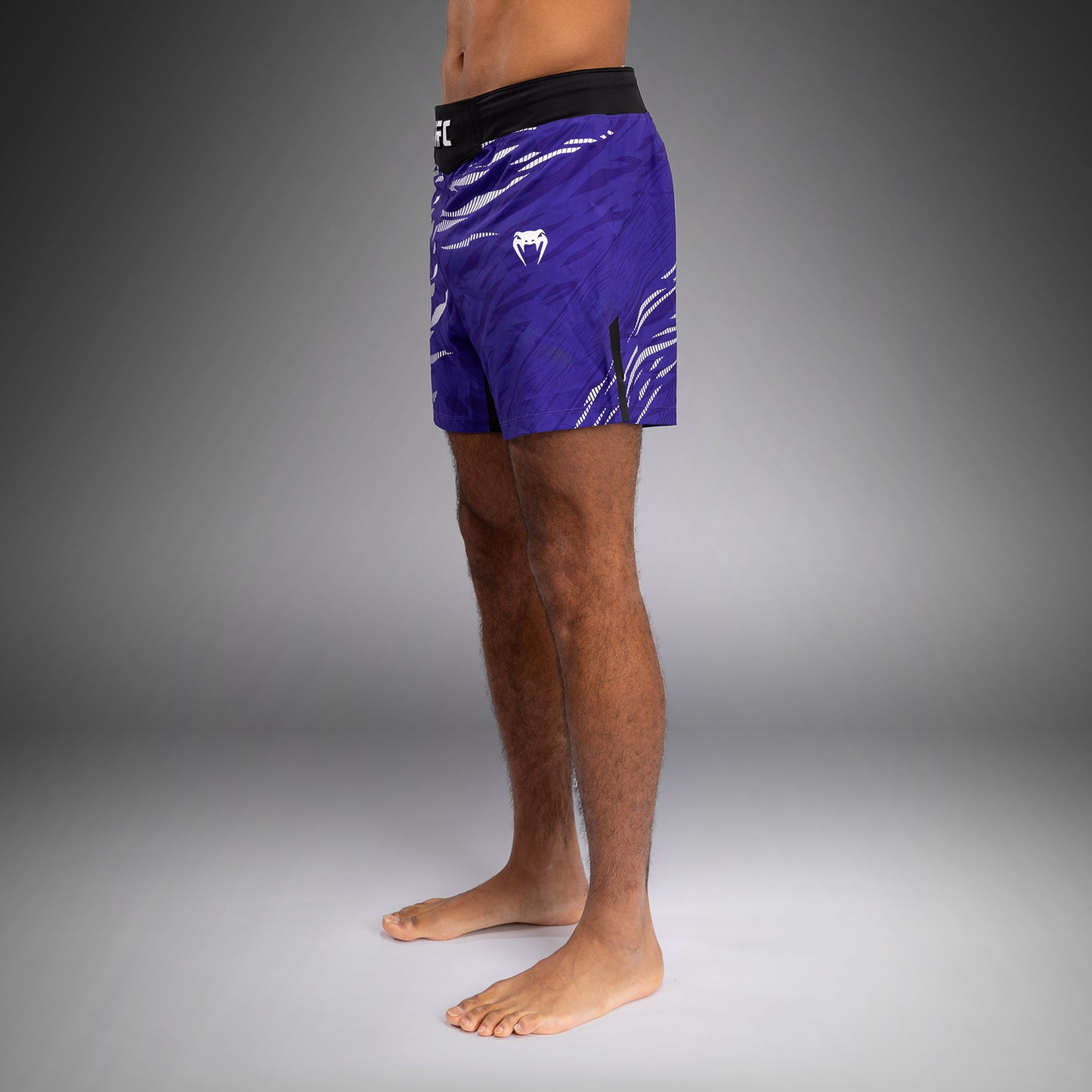 Шорты UFC Fusion by Venum Authentic Fight Night для мужчин - Короткий крой - Фиолетовый