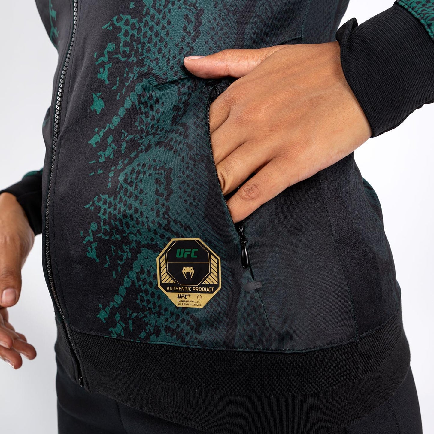 Толстовка UFC Adrenaline by Venum Authentic Fight Night - Зеленый/Черный/Золотой - Emerald Edition