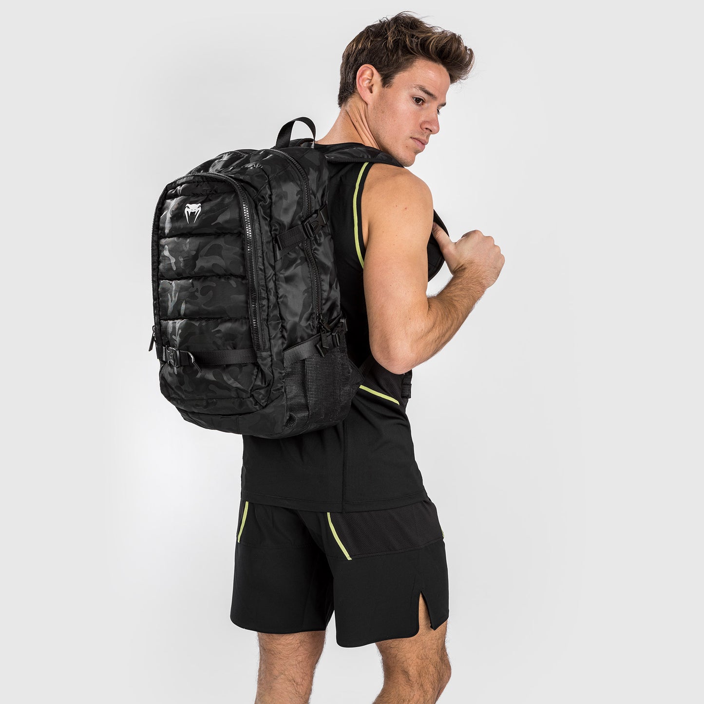 Рюкзак Venum Challenger Pro (20-25л) – Чёрный/Тёмный камуфляж