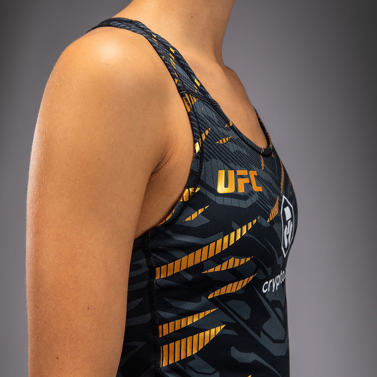 Топ с встроенным бюстгальтером UFC Fusion by Venum Authentic Fight Night для женщин - Champion