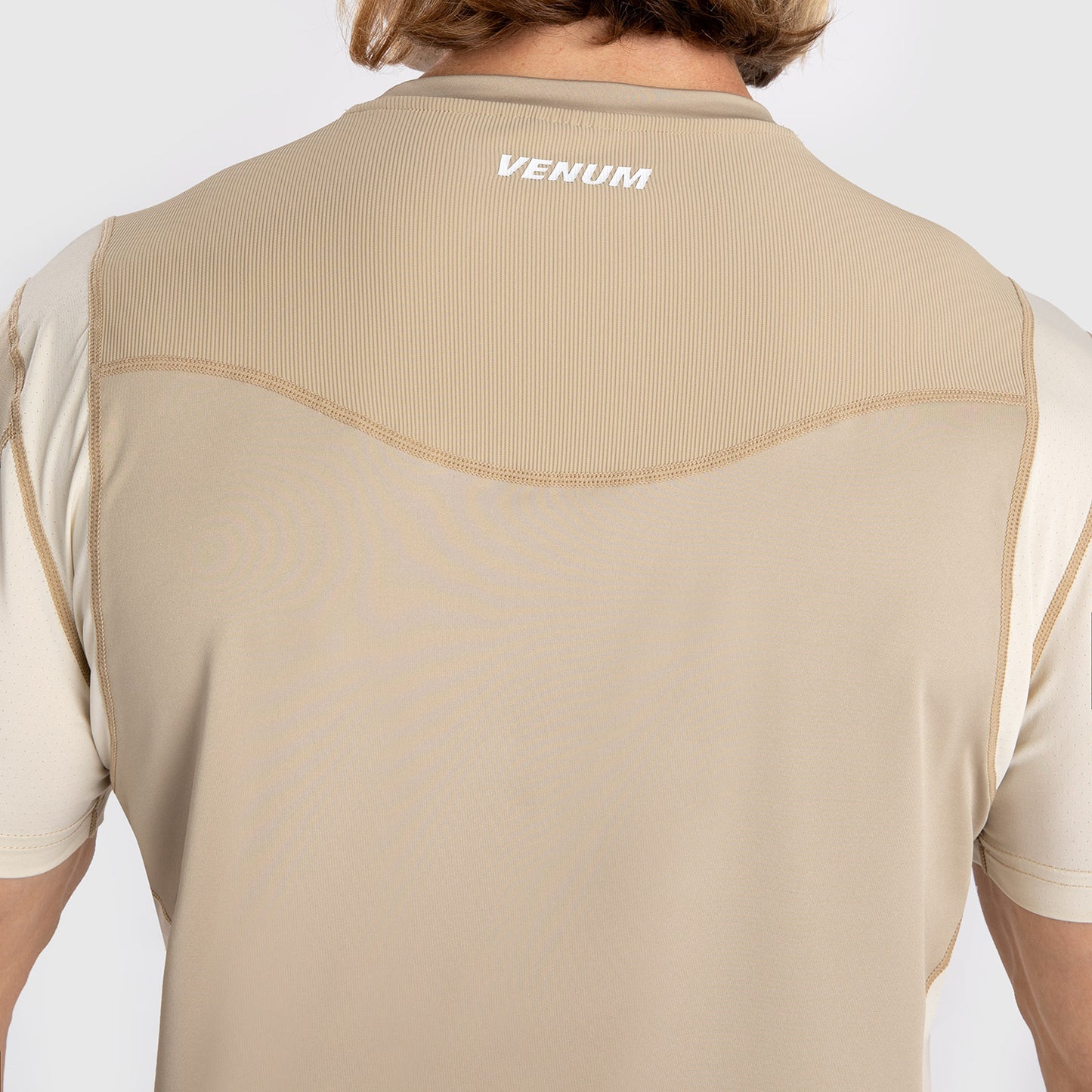 Venum Tempest Мужская Футболка Dry-Tech - Бежевый/Песочный