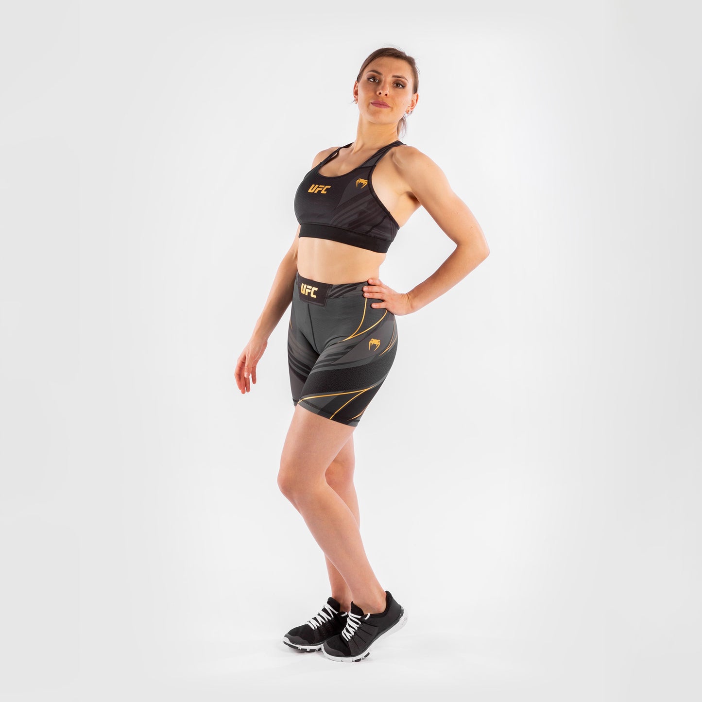 ЖЕНСКИЕ КОМПРЕССИОННЫЕ ШОРТЫ UFC VENUM FIGHT NIGHT VALE TUDO - УДЛИНЕННЫЙ КРОЙ - Чемпион