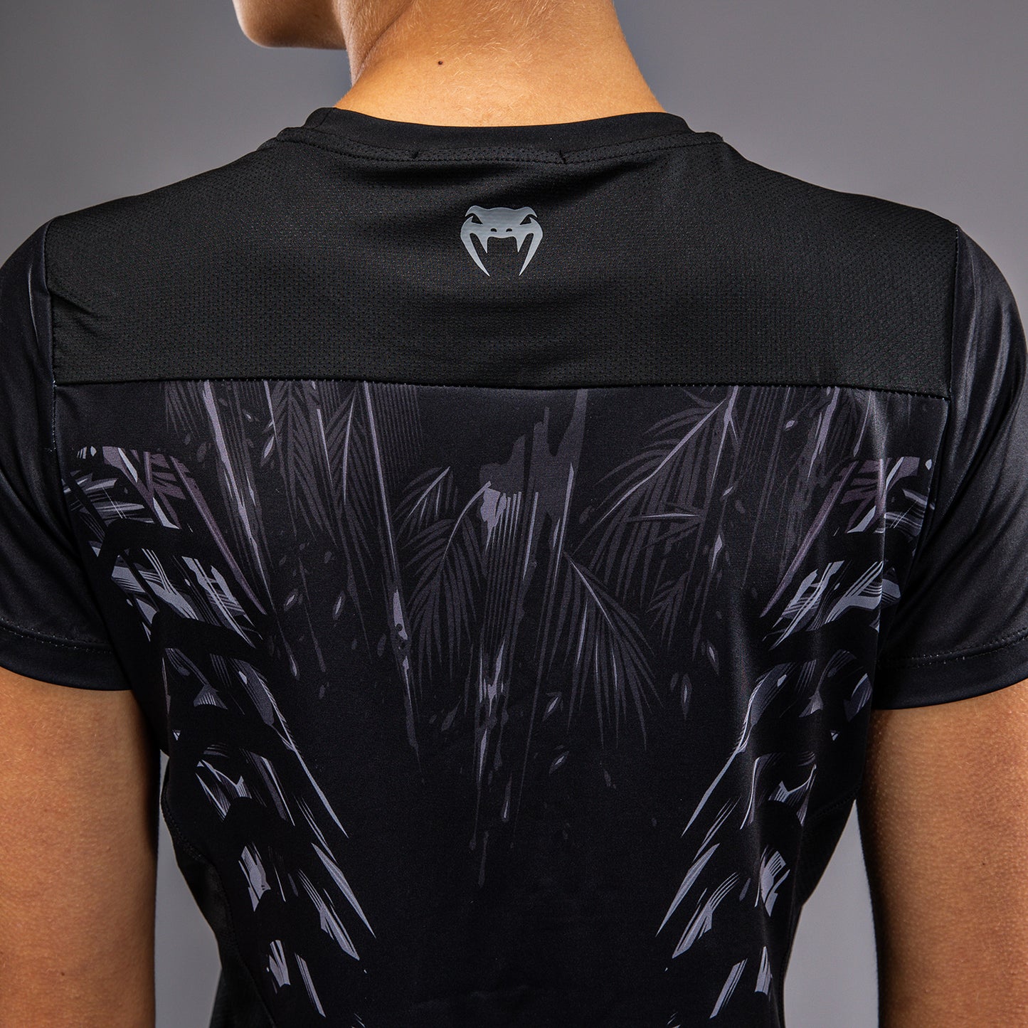 Футболка для женщин Venum Tiger Dry Tech - Черный / Серебряный