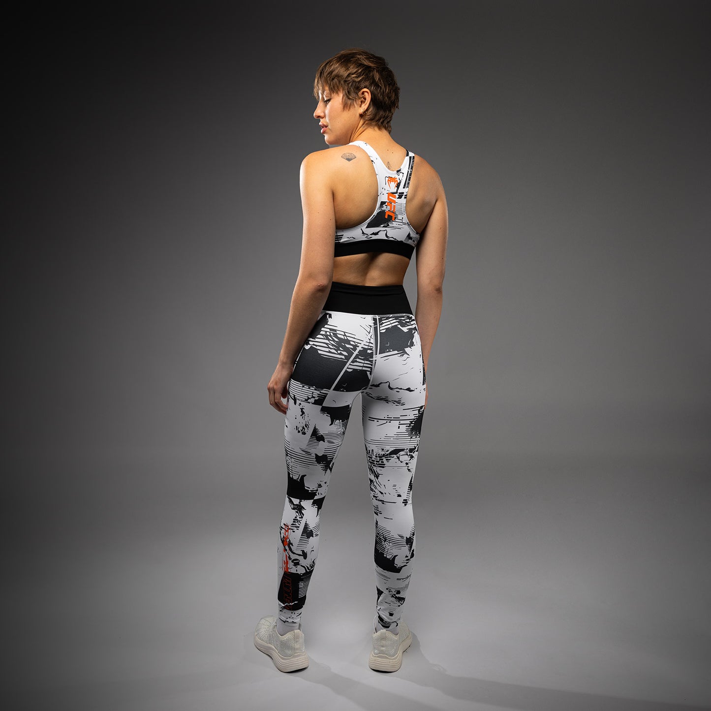 UFC Zenith by Venum Authentic Fight Week женские белые леггинсы