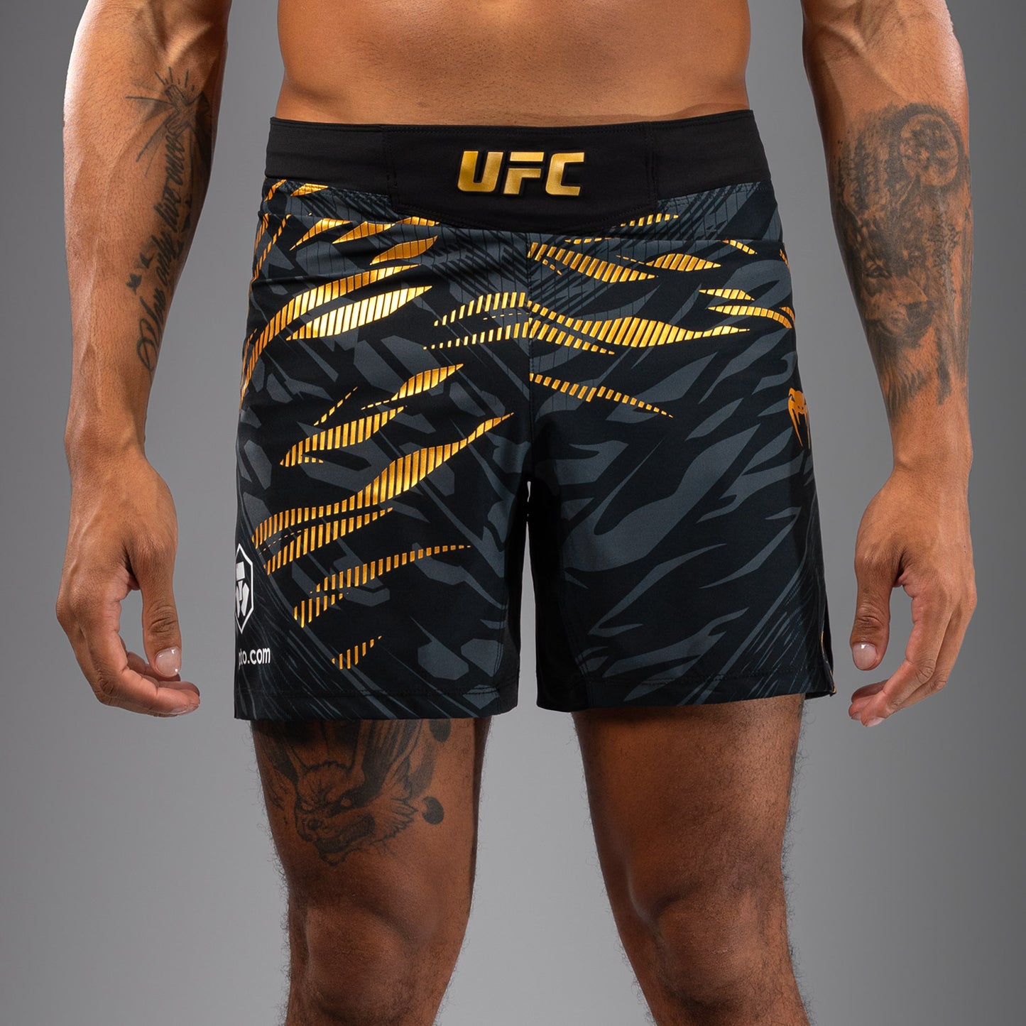 Шорты UFC Fusion by Venum Authentic Fight Night для мужчин - Короткий крой - Champion
