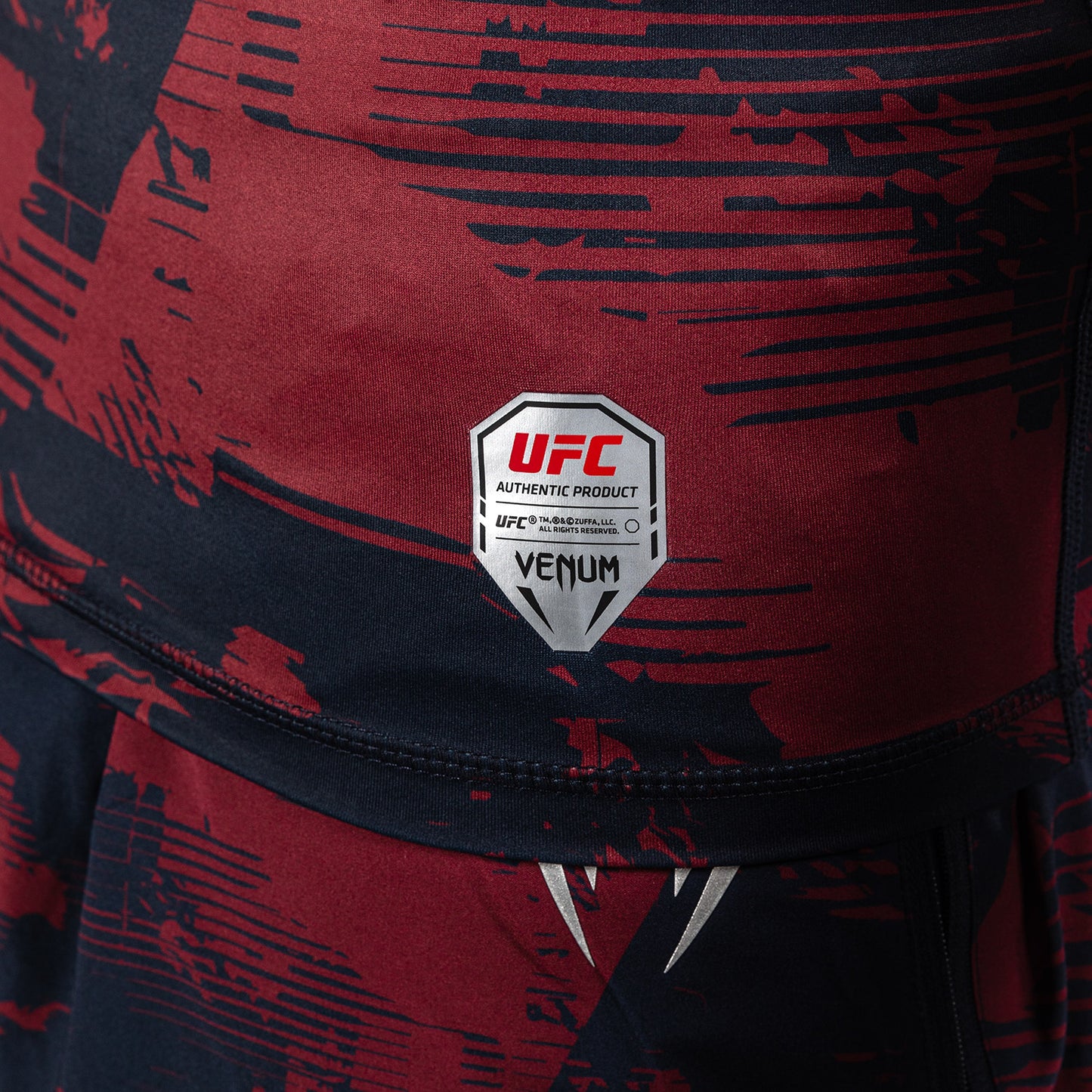 UFC Zenith by Venum Authentic Fight Week Рашгард с коротким рукавом Performance Мужской - Темно-синий/бордовый/серебристый