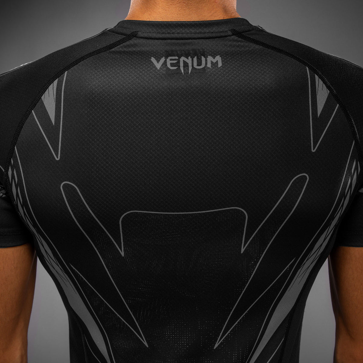 Рашгард с коротким рукавом Venum Amazonia Reborn - Чёрный/Серый