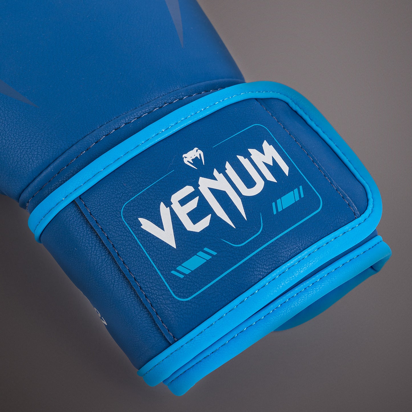 Боксерские перчатки Venum x Top Rank Original Impact - Морской синий