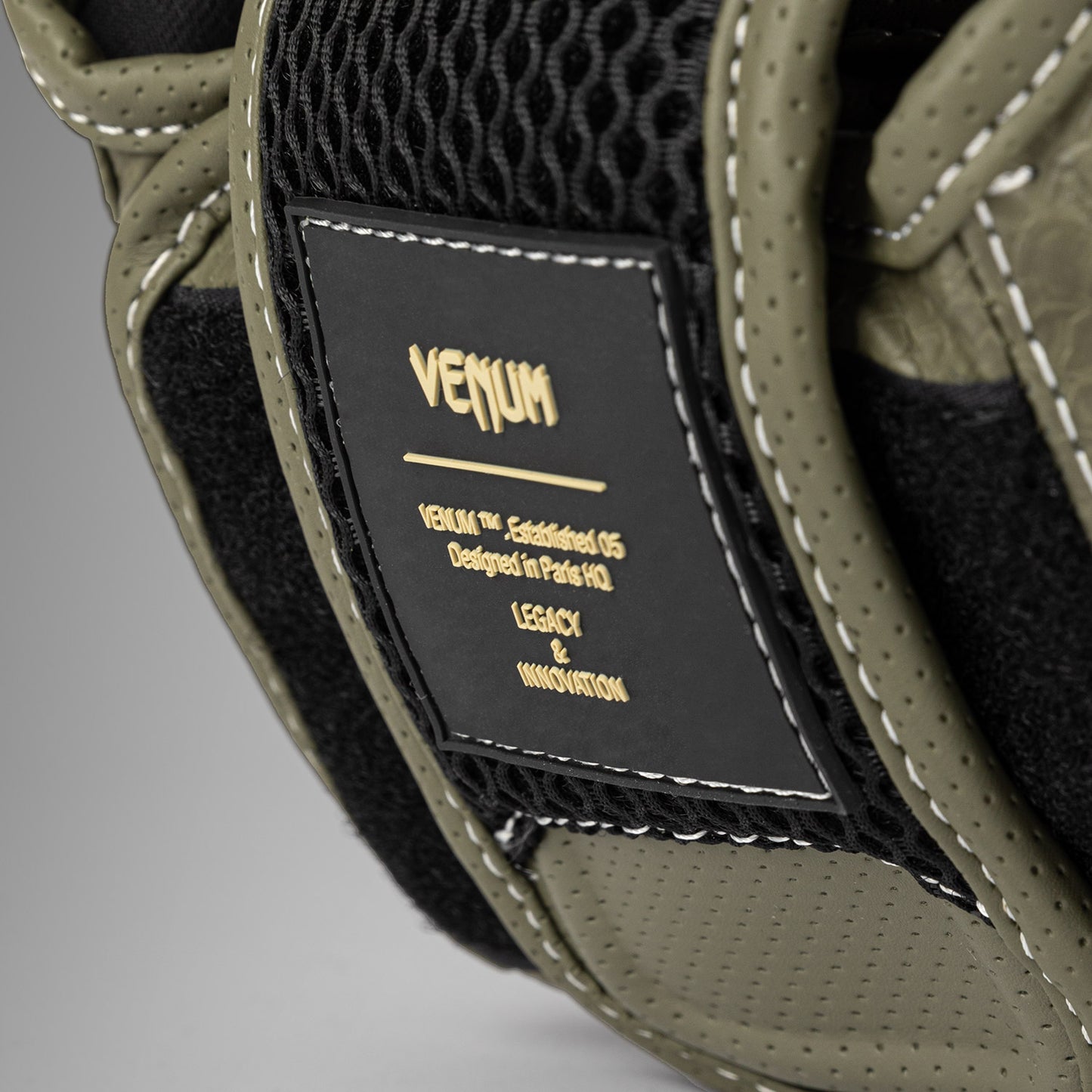 защитный шлем Venum Impact Evo Scales – Армейский зелёный