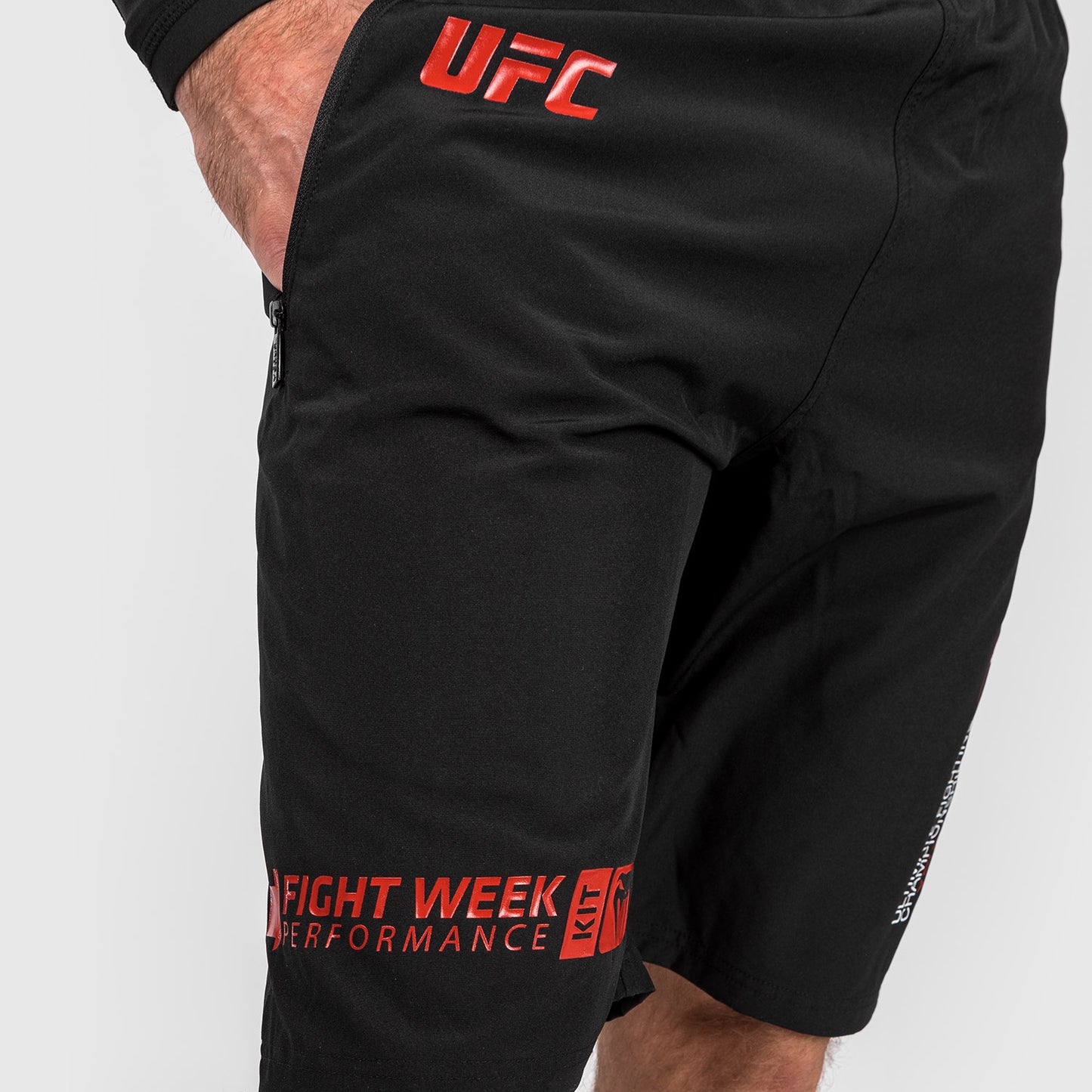 UFC Adrenaline by Venum Fight Week Мужские шорты Performance - черный