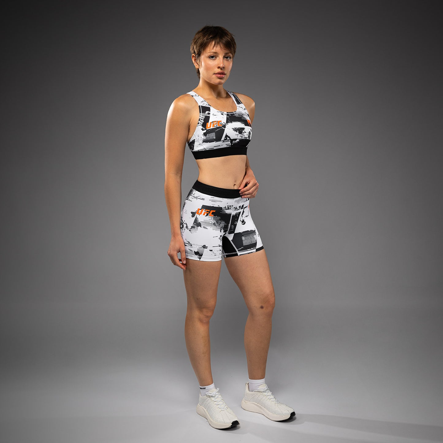 UFC Zenith by Venum Authentic Fight Week Спортивный бюстгальтер Женский - Белый