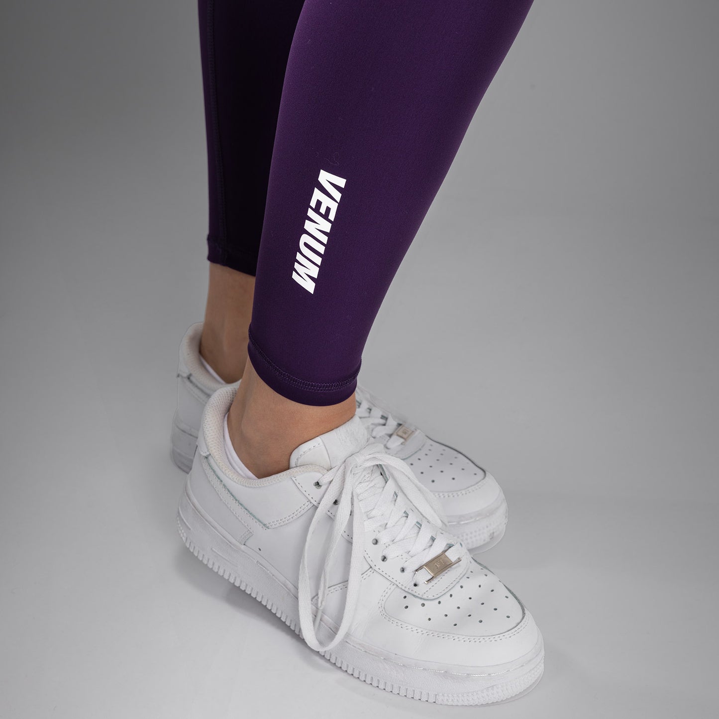 Леггинсы для женщин Venum Essential - Глубокий фиолетовый