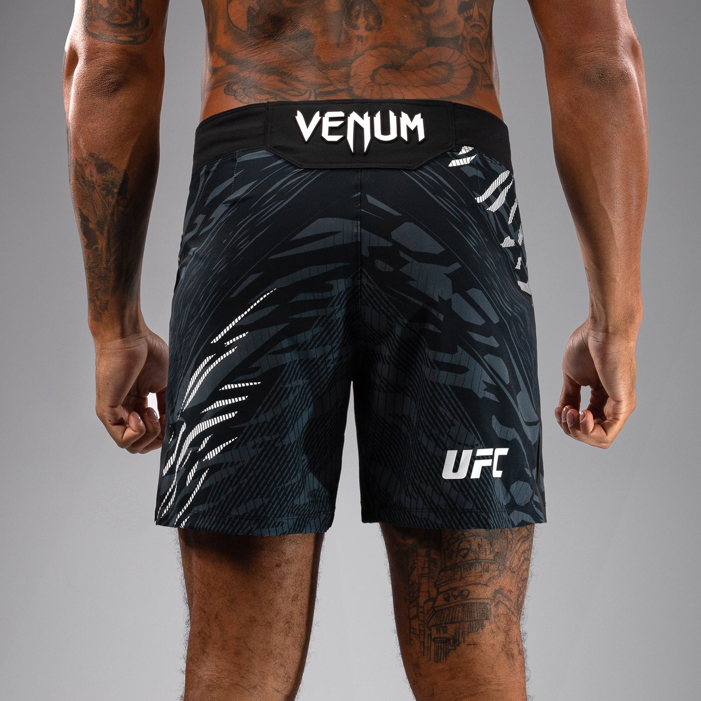 Шорты UFC Fusion by Venum Authentic Fight Night для мужчин - Короткий крой - Black
