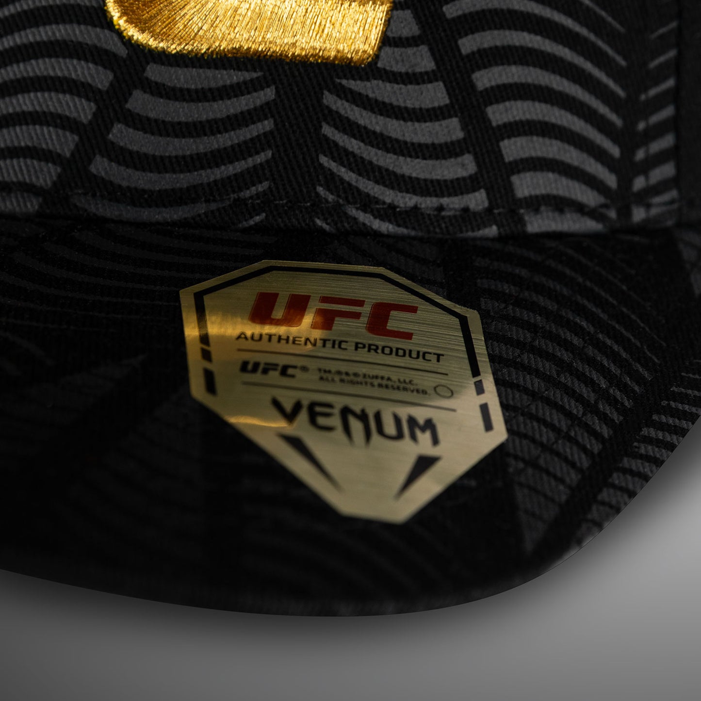 UFC Zenith by Venum Authentic Fight Night Кепка - Черный/Золотой