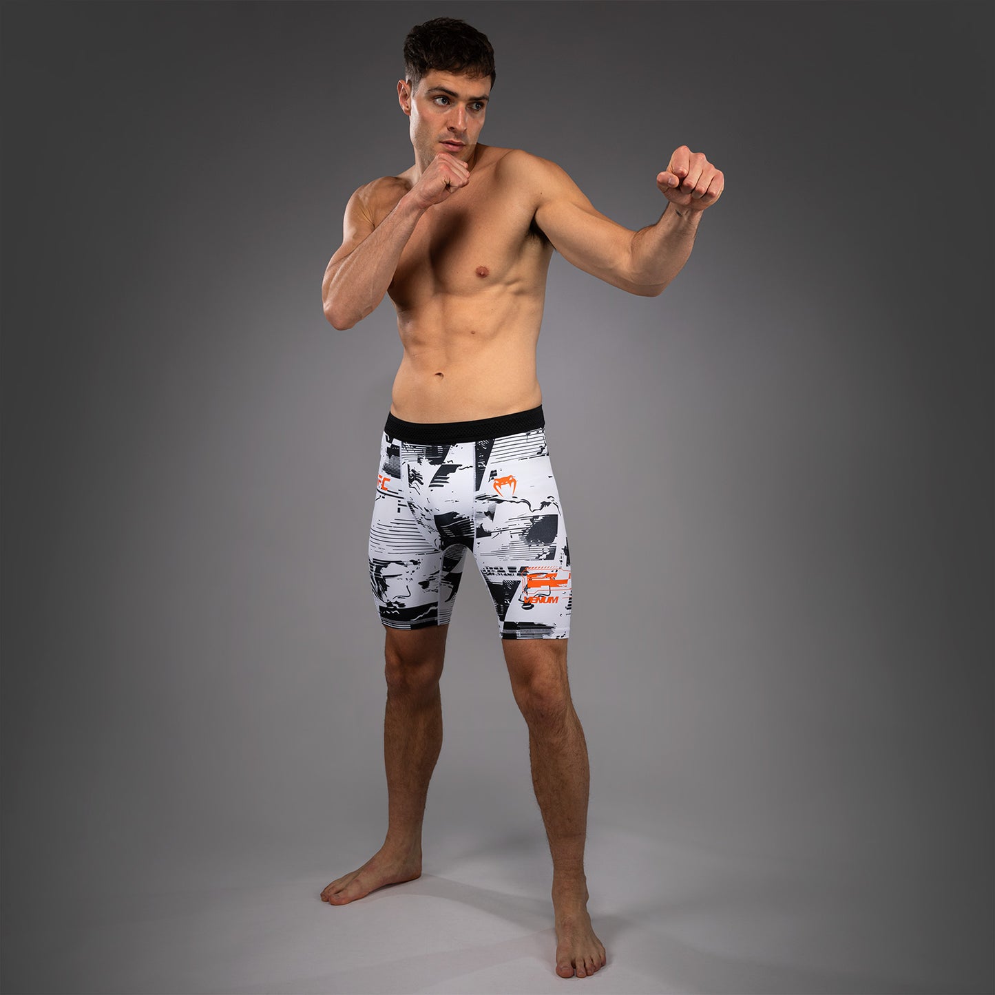 UFC Zenith by Venum Authentic Fight Week Шорты Vale Tudo Performance Мужские - Белый