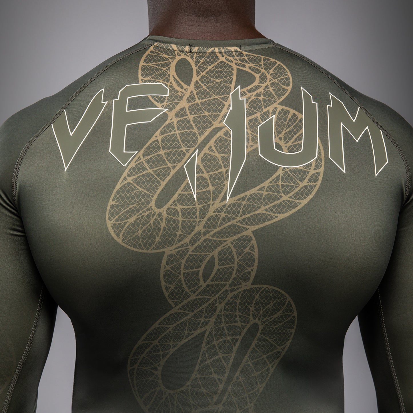 Рашгард с длинным рукавом Venum Serpenti – Хаки/Бронзовый/Слоновая кость