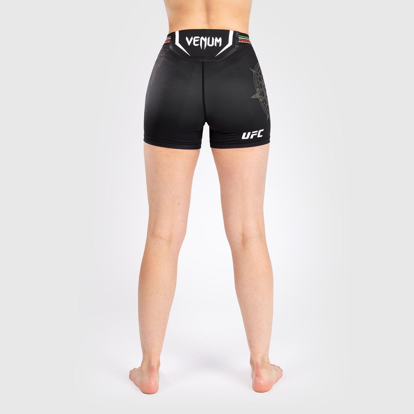 Noche UFC by Venum Authentic Fight Night Женские шорты Vale Tudo — короткий крой — черный
