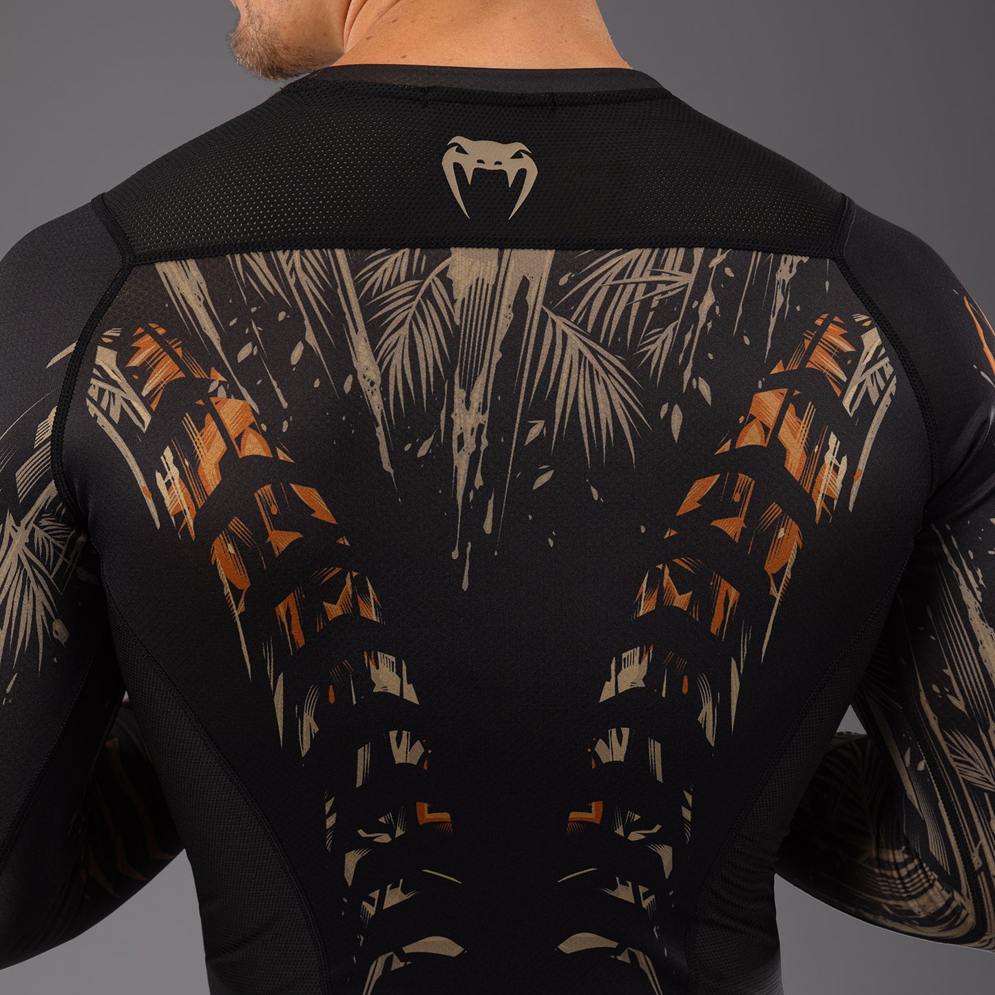 Rashguard с длинным рукавом Venum Tiger - Черный / Неоновый оранжевый