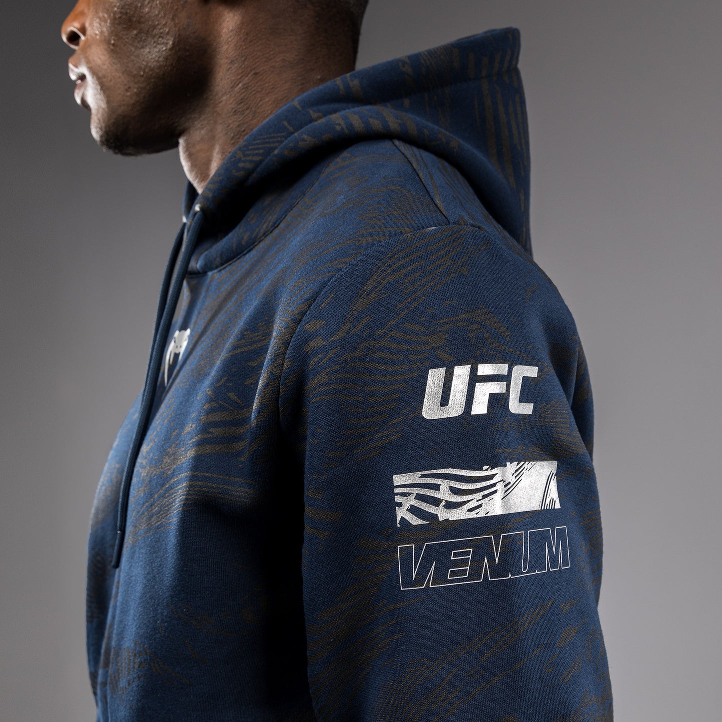 Толстовка UFC Fusion by Venum Fight Week с капюшоном для мужчин - Oceanic Blue