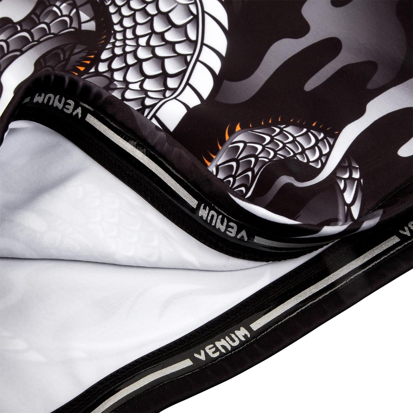 Рашгард Venum Dragon's Flight – Длинный рукав - Черный/Белый