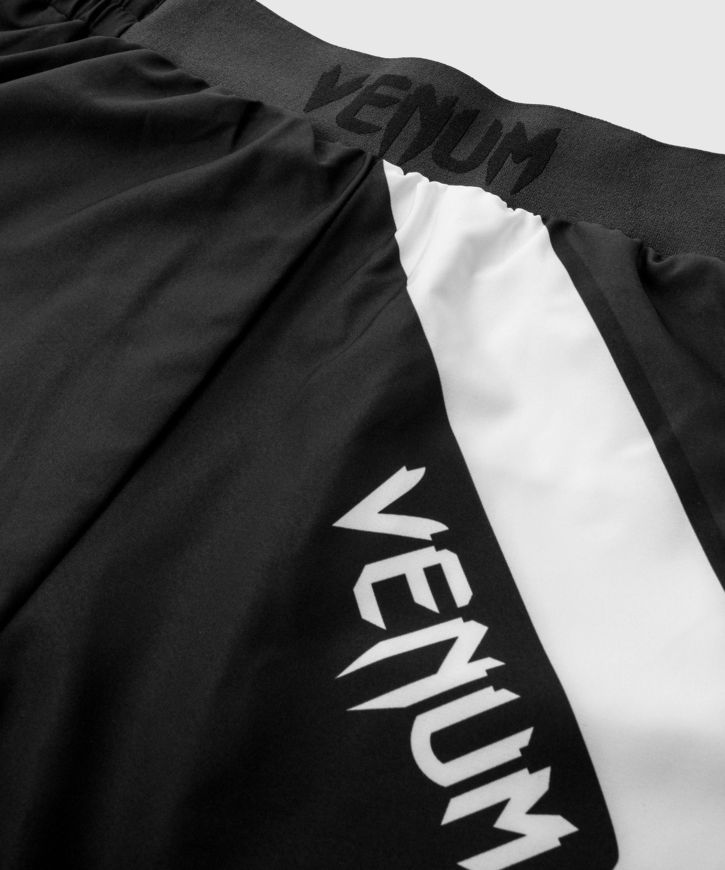 ШОРТЫ VENUM CONTENDER 4.0 - ЧЕРНЫЙ/СЕРО-БЕЛЫЙ