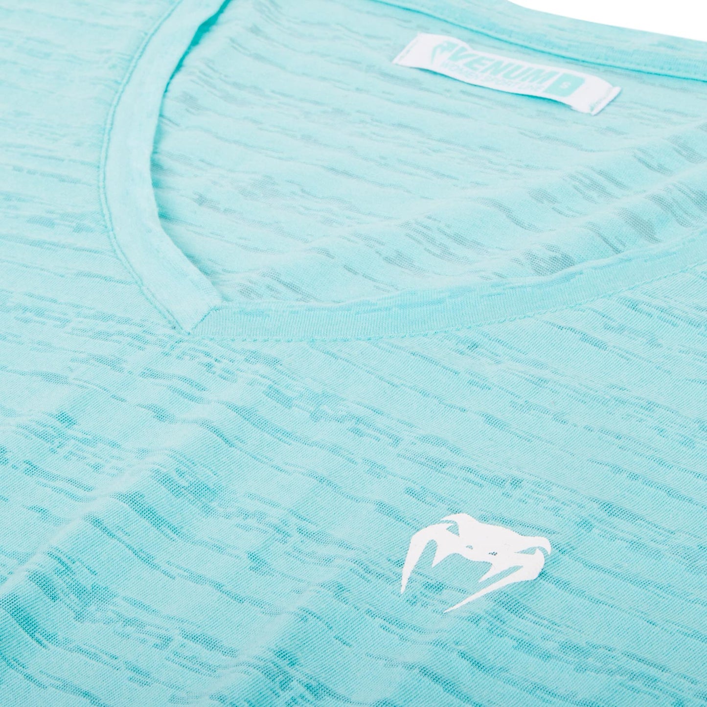 ФУТБОЛКА VENUM ESSENTIAL V NECK - Светлый Латиго-Бэй