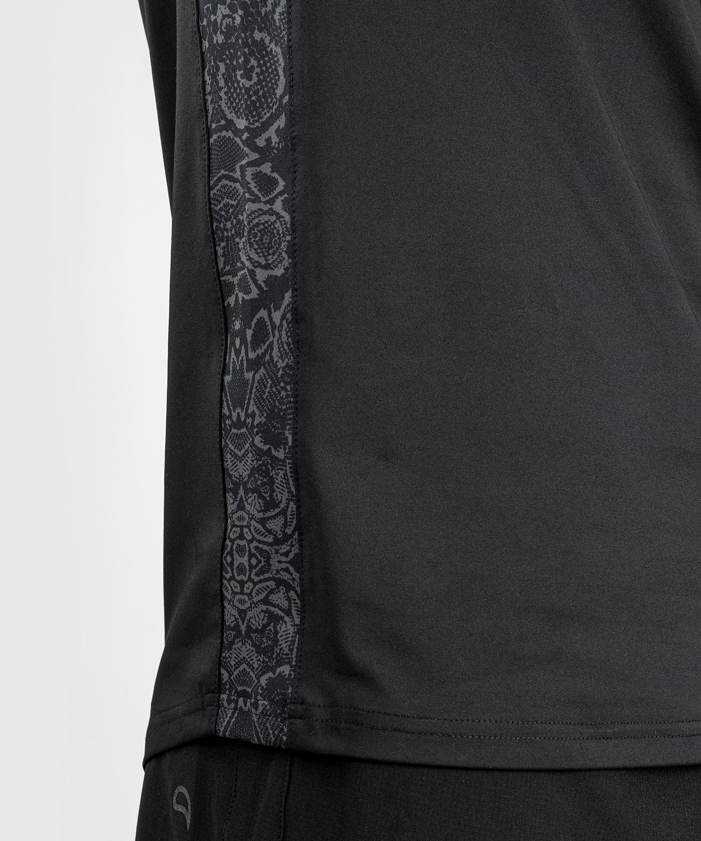 Venum Classic Evo Dry Tech T-Shirt - черный/черный светоотражающий