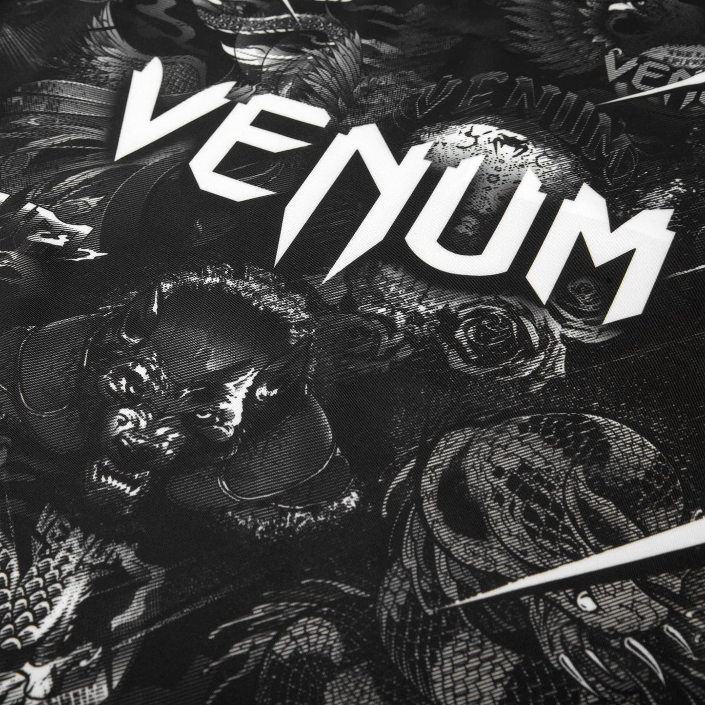 Рашгард Venum Art - Короткий рукав - Черный/Белый