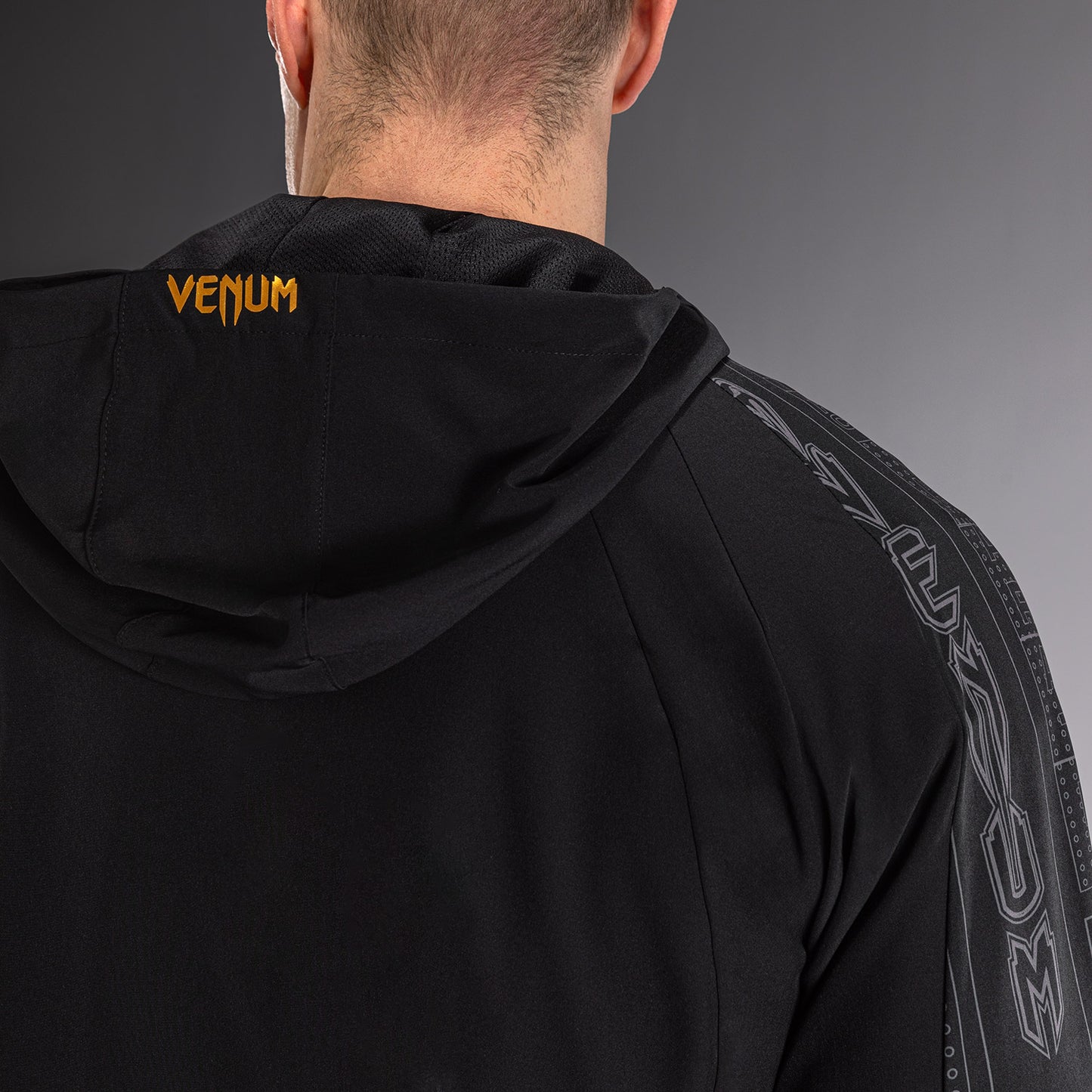 Спортивная куртка Karate Combat by Venum – Чёрный/Серый