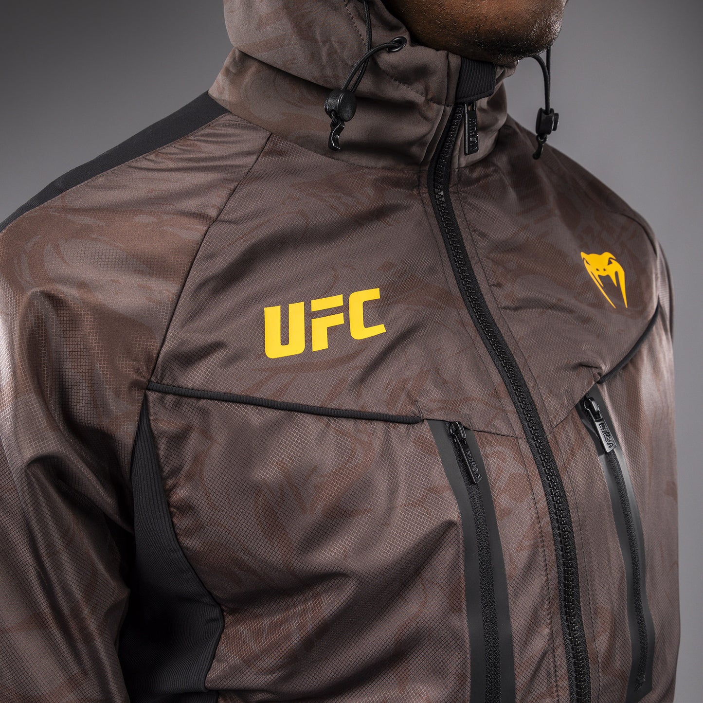 Толстовка UFC Fusion by Venum Fight Week на молнии для мужчин - Earthen Brown