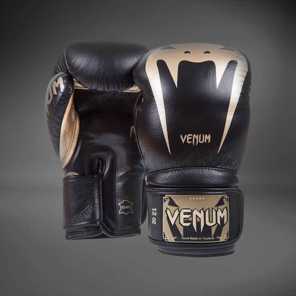 БОКСЕРСКИЕ ПЕРЧАТКИ VENUM GIANT 3.0