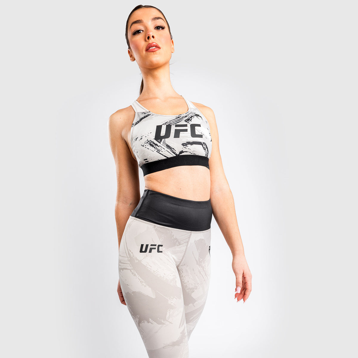 Спортивный бюстгальтер Venum UFC Authentic Fight Week 2.0 - Песочный/Чёрный