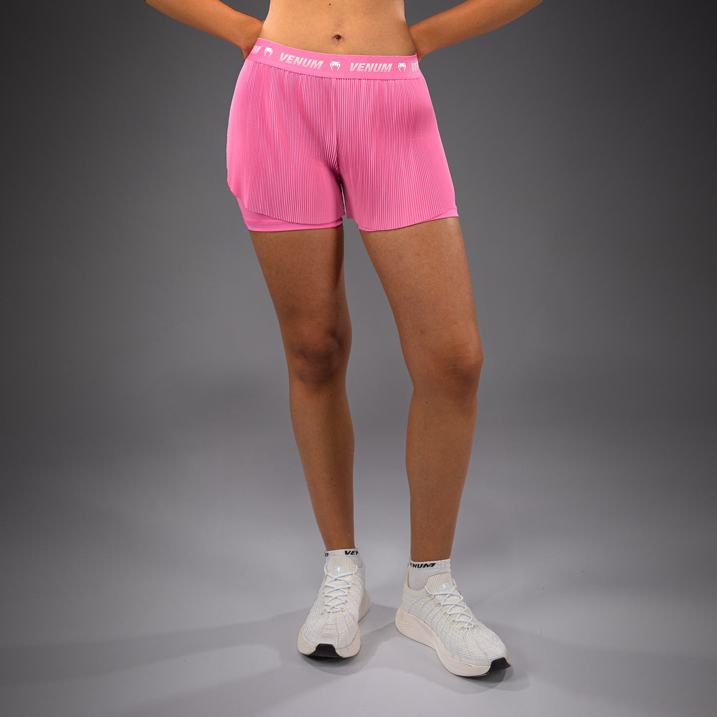 Тренировочные шорты женские Venum Flowfit - Розовый конфетный