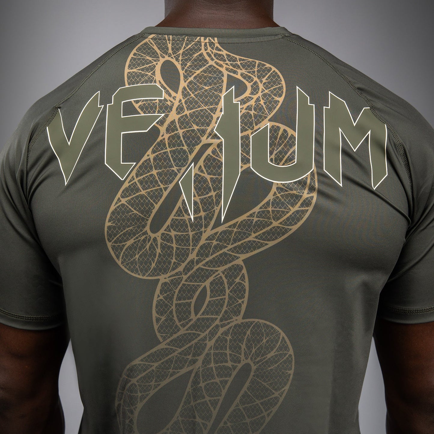 Футболка Venum Serpenti Dry Tech – Хаки/Бронзовый/Слоновая кость