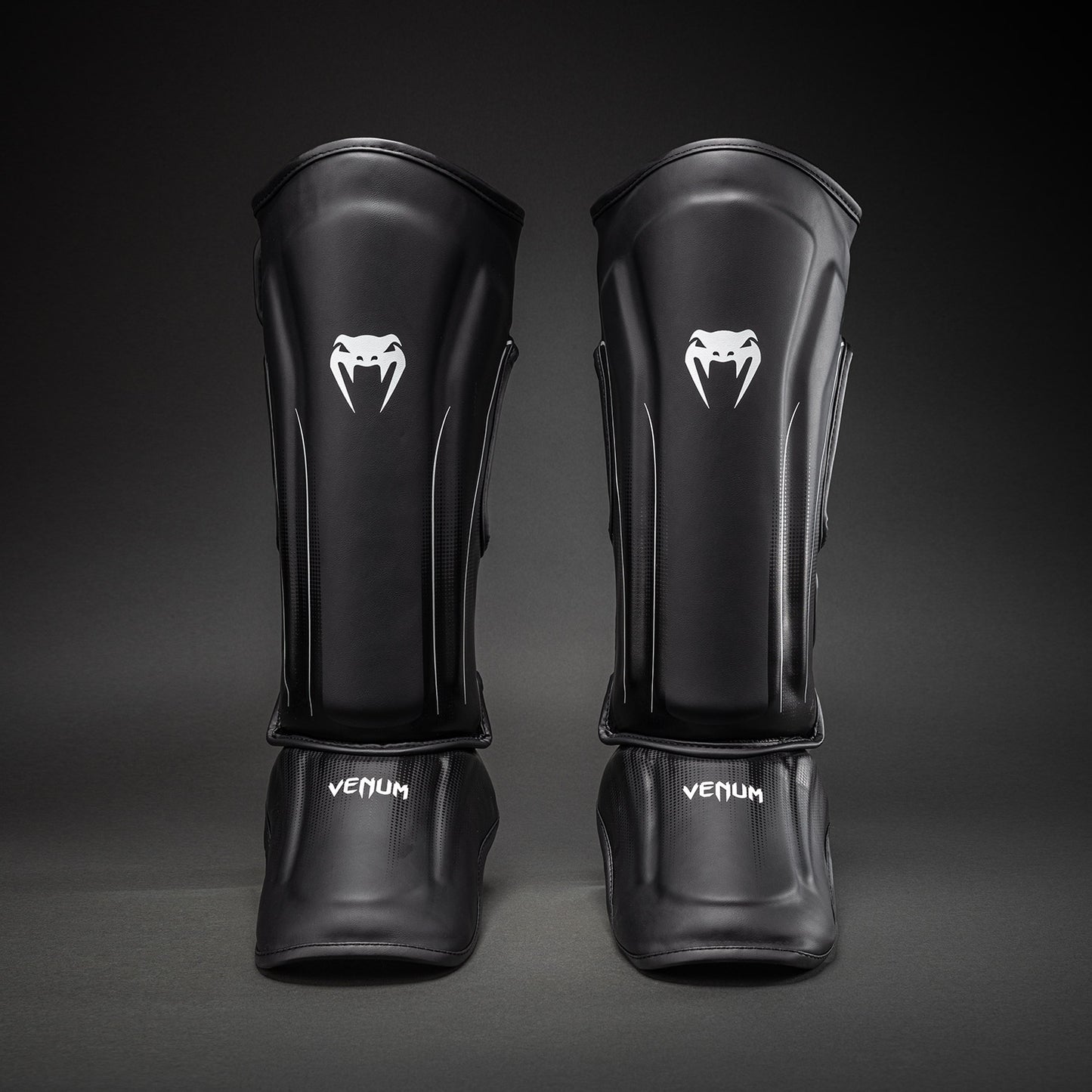 Щитки для голени Venum Stealth – Чёрный/Белый