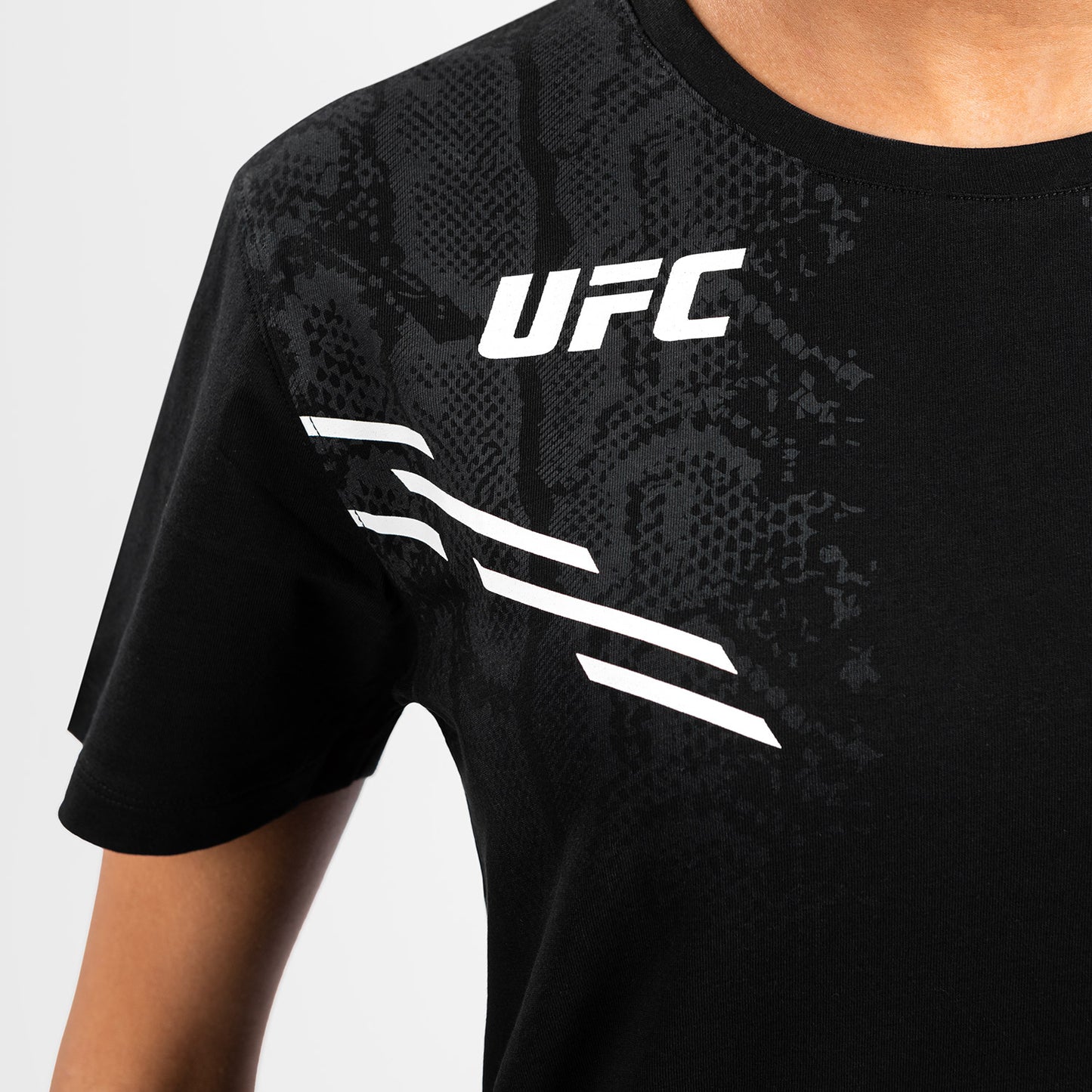 UFC Adrenaline by Venum Replica Женская футболка с коротким рукавом - Черный