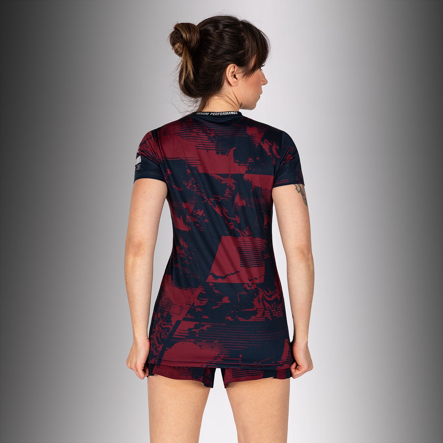 UFC Zenith by Venum Authentic Fight Week Футболка с коротким рукавом Performance Женская - Темно-синий/бордовый/серебристый
