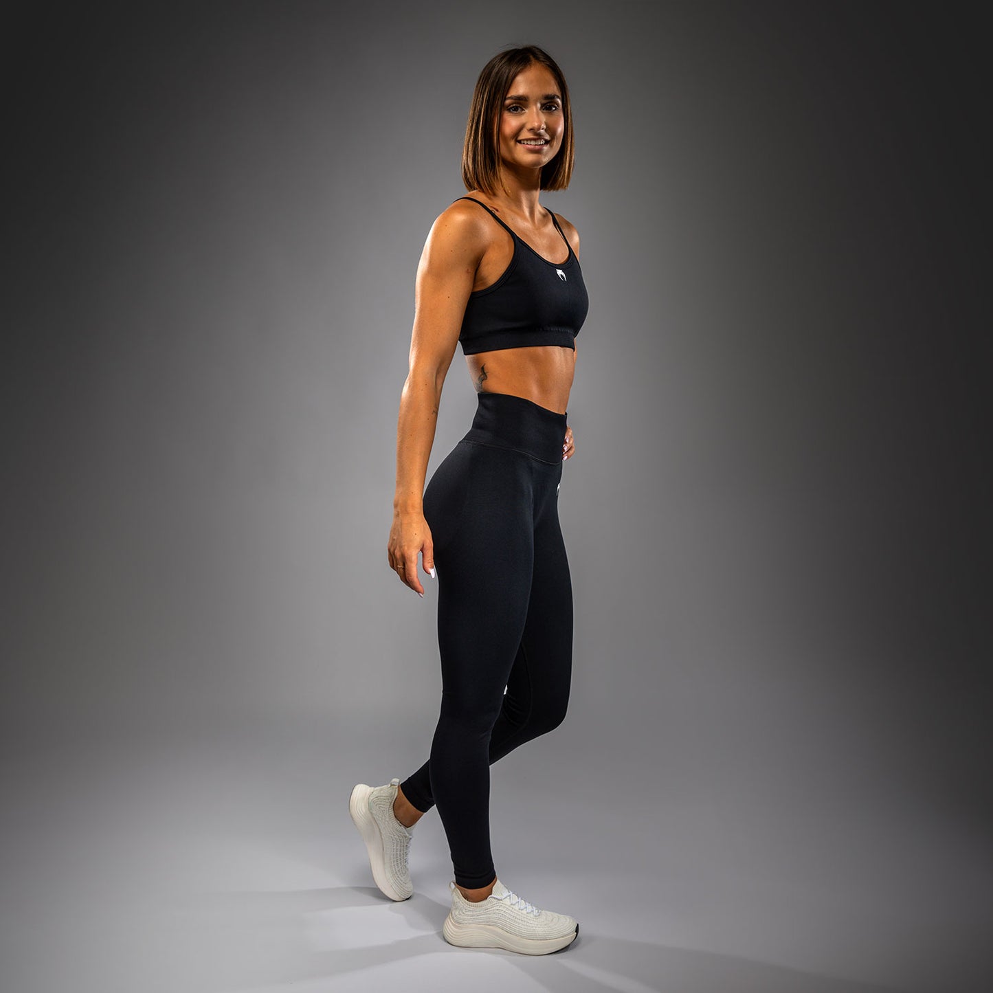 Спортивный бюстгальтер Venum Sculpt – Чёрный/Белый