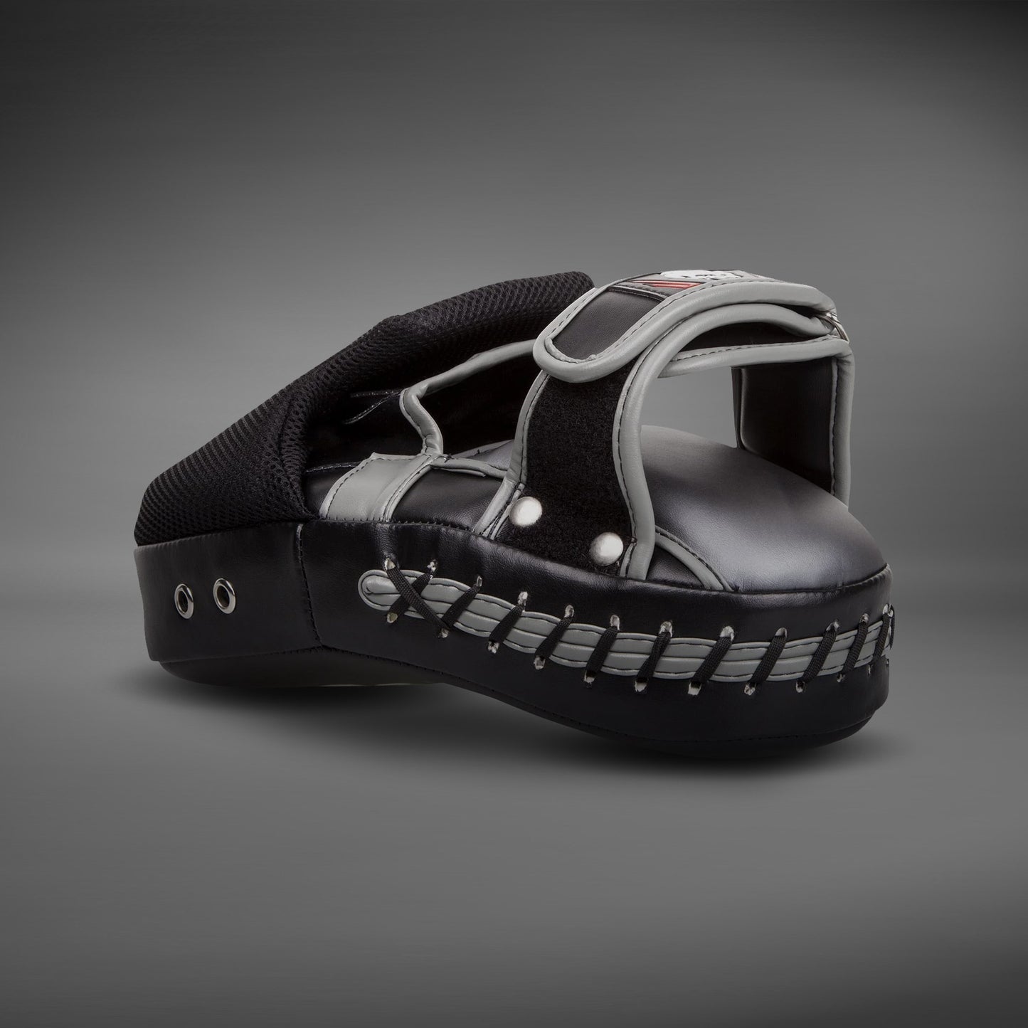 Тренерские лапы Venum Elite Big Focus Mitts  - Черный/Белый