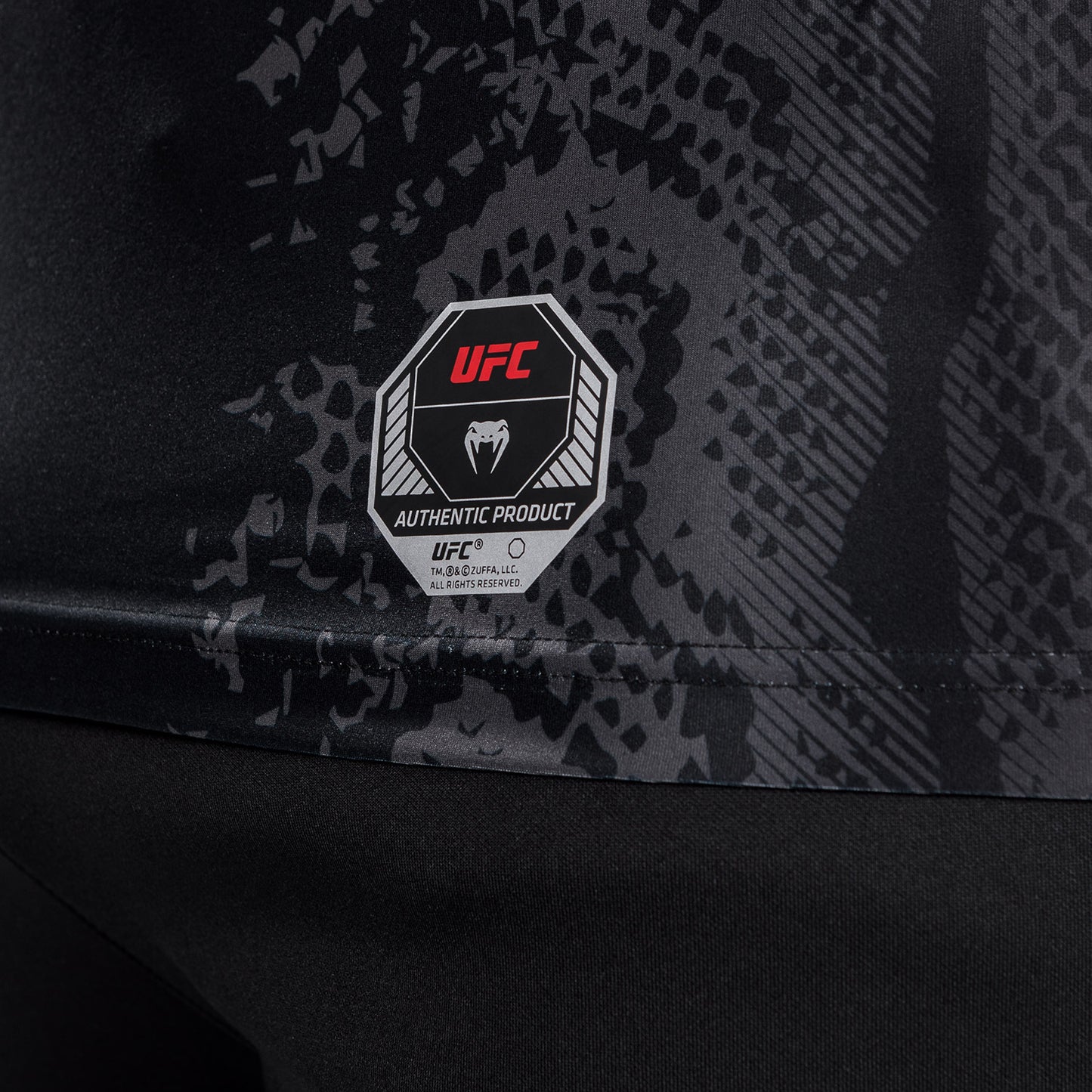 UFC Adrenaline by Venum Authentic Fight Night Мужская майка для выхода на бой - черная