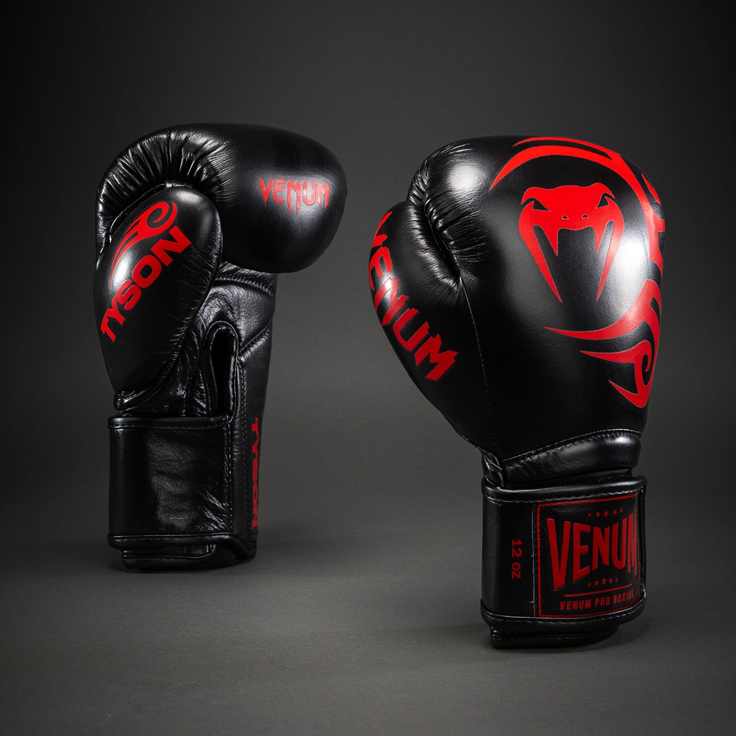 Боксерские перчатки Venum Giant 2.0 Mike Tyson Pro – Чёрный/Красный