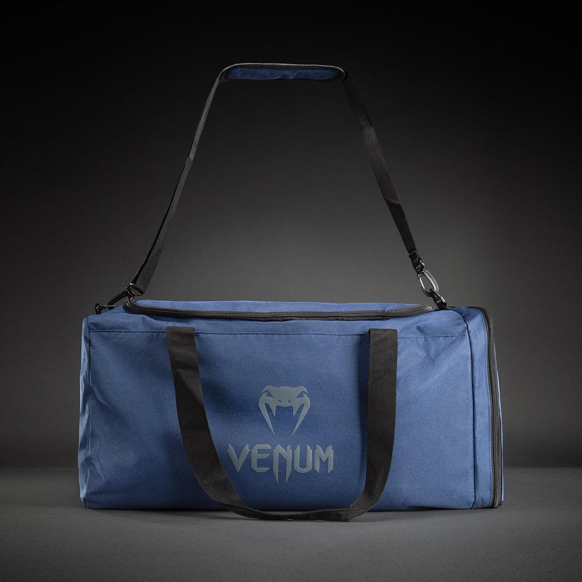 Спортивная сумка Venum Essential (61 л) - Тёмно-синяя