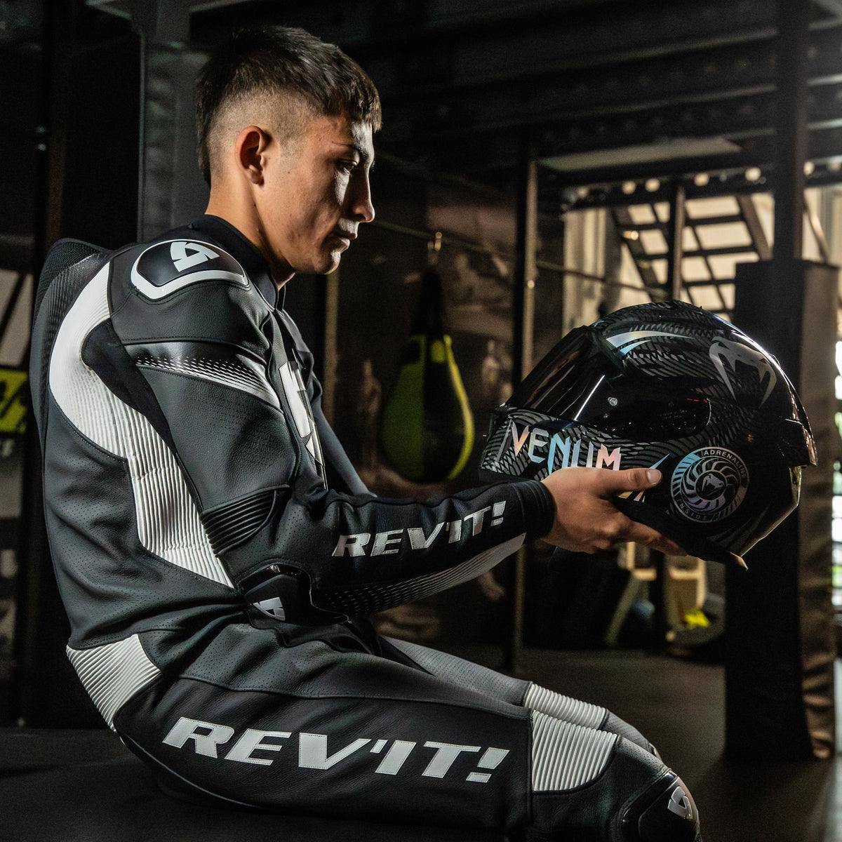 Защитный шлем Venum x Shark D-SKWAL 3 Motorcycle – Чёрный хром/Антрацит