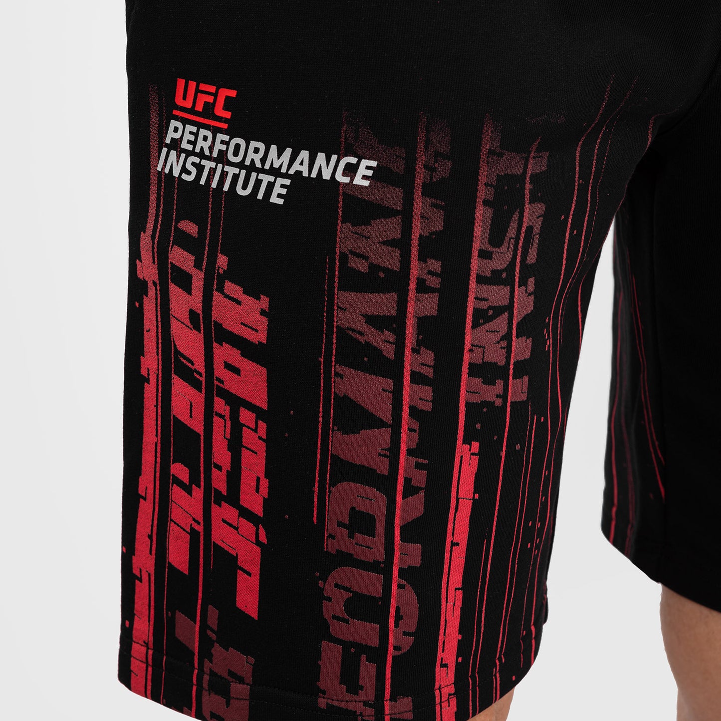 UFC Venum Performance Institute 2.0 Хлопковые шорты для мужчин - черный/красный