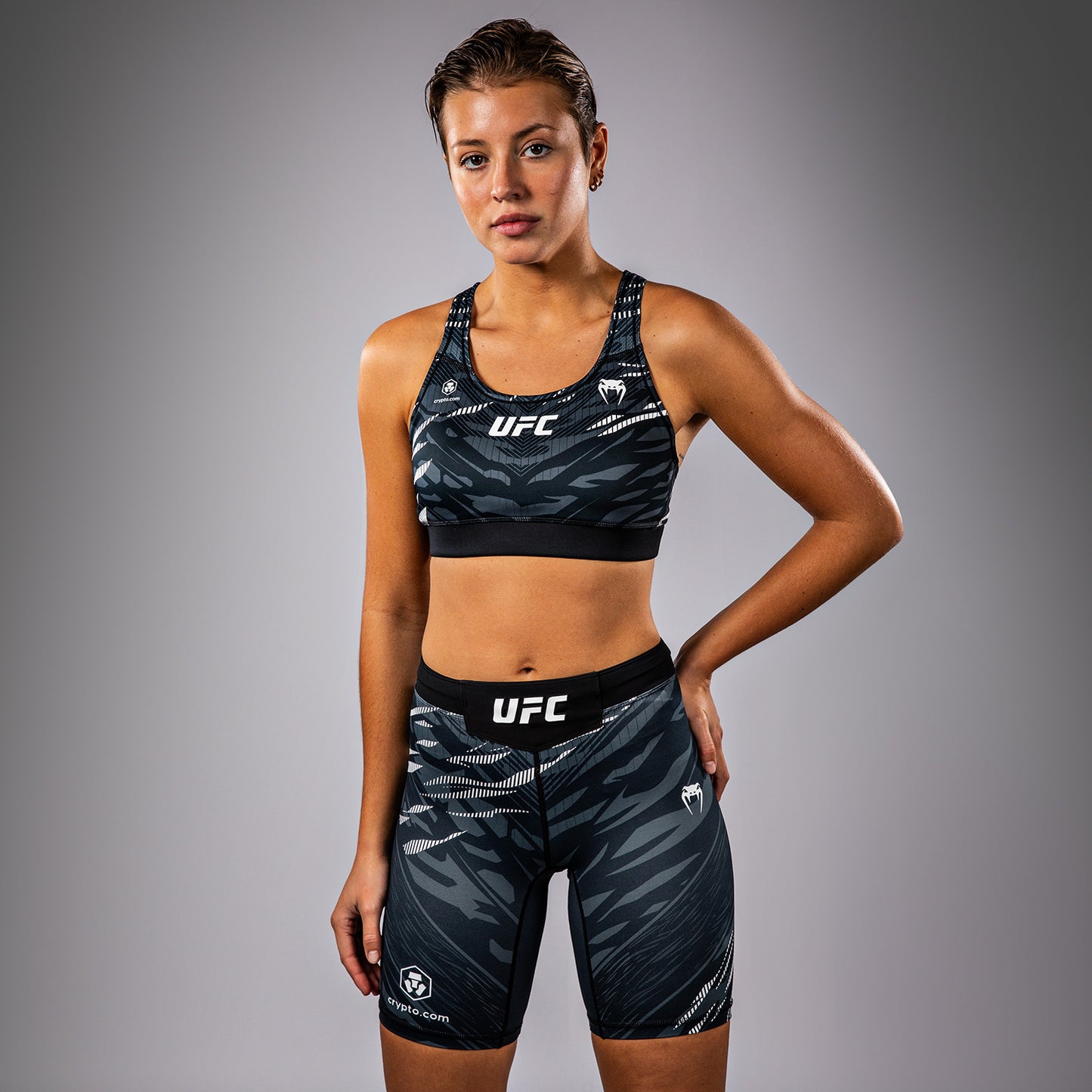 Спортивный бюстгальтер UFC Fusion by Venum Authentic Fight Night для женщин - Black