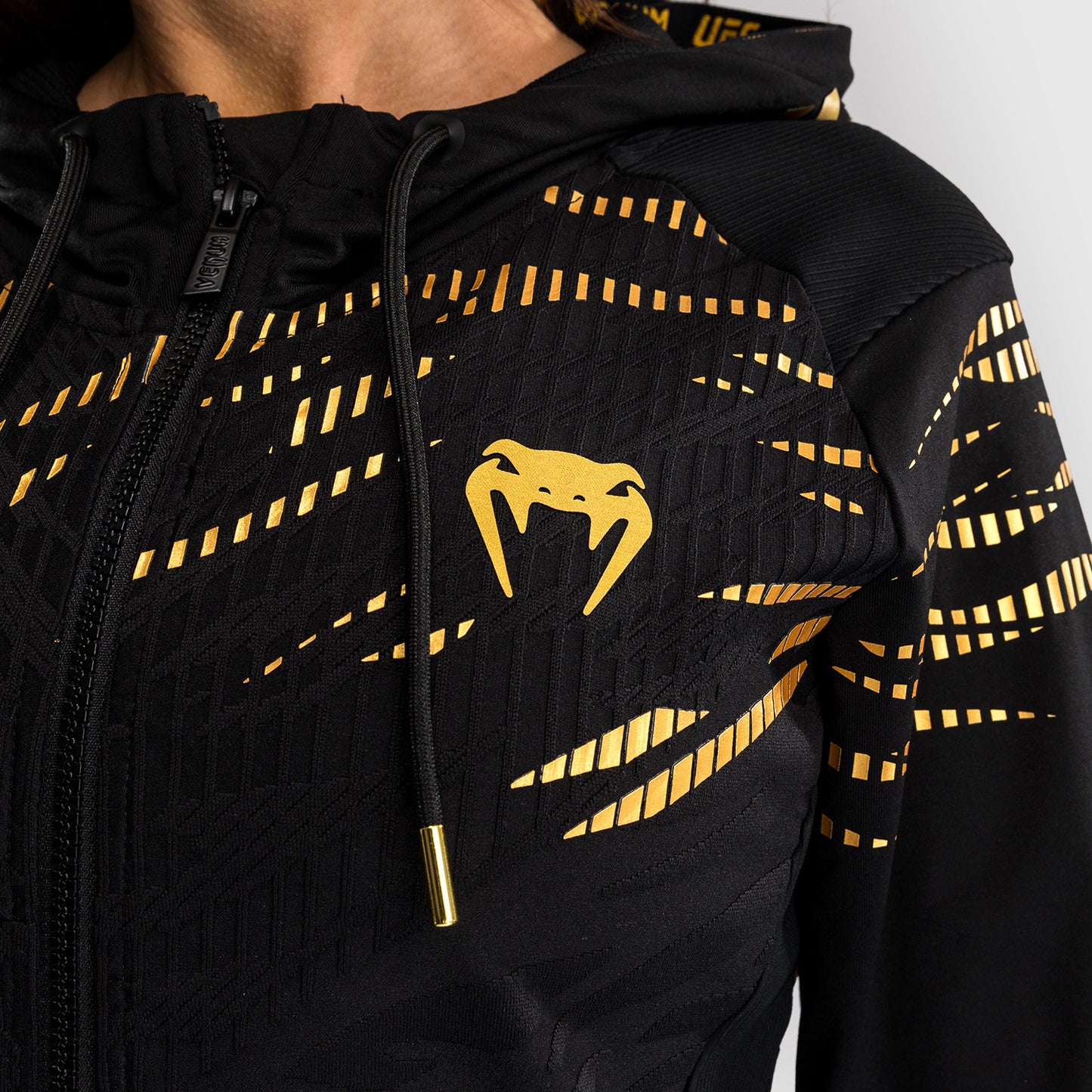 Толстовка UFC Fusion by Venum Authentic Fight Night с капюшоном для женщин - Champion