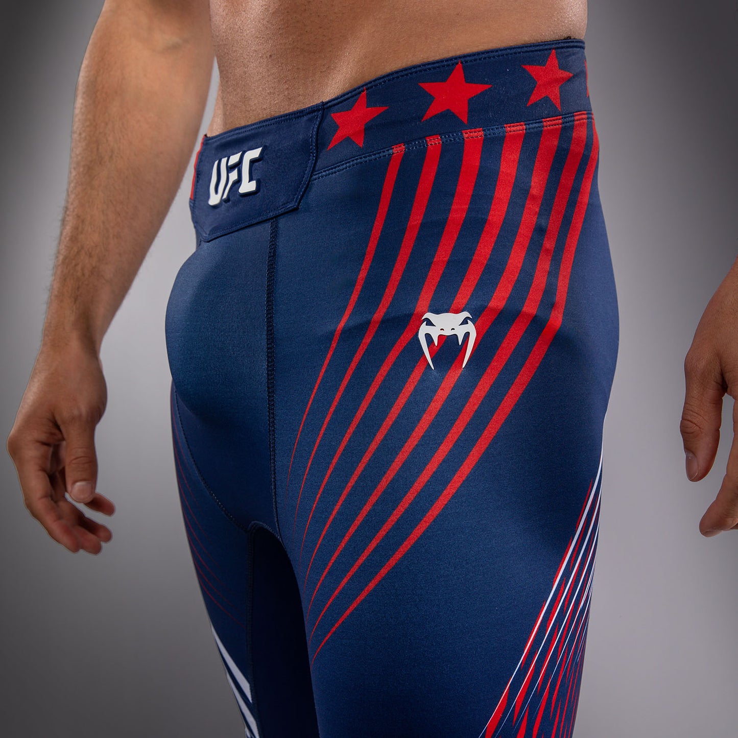 Official UFC Freedom 250 by Venum Authentic Fight Night Шорты Vale Tudo для мужчин - Синий