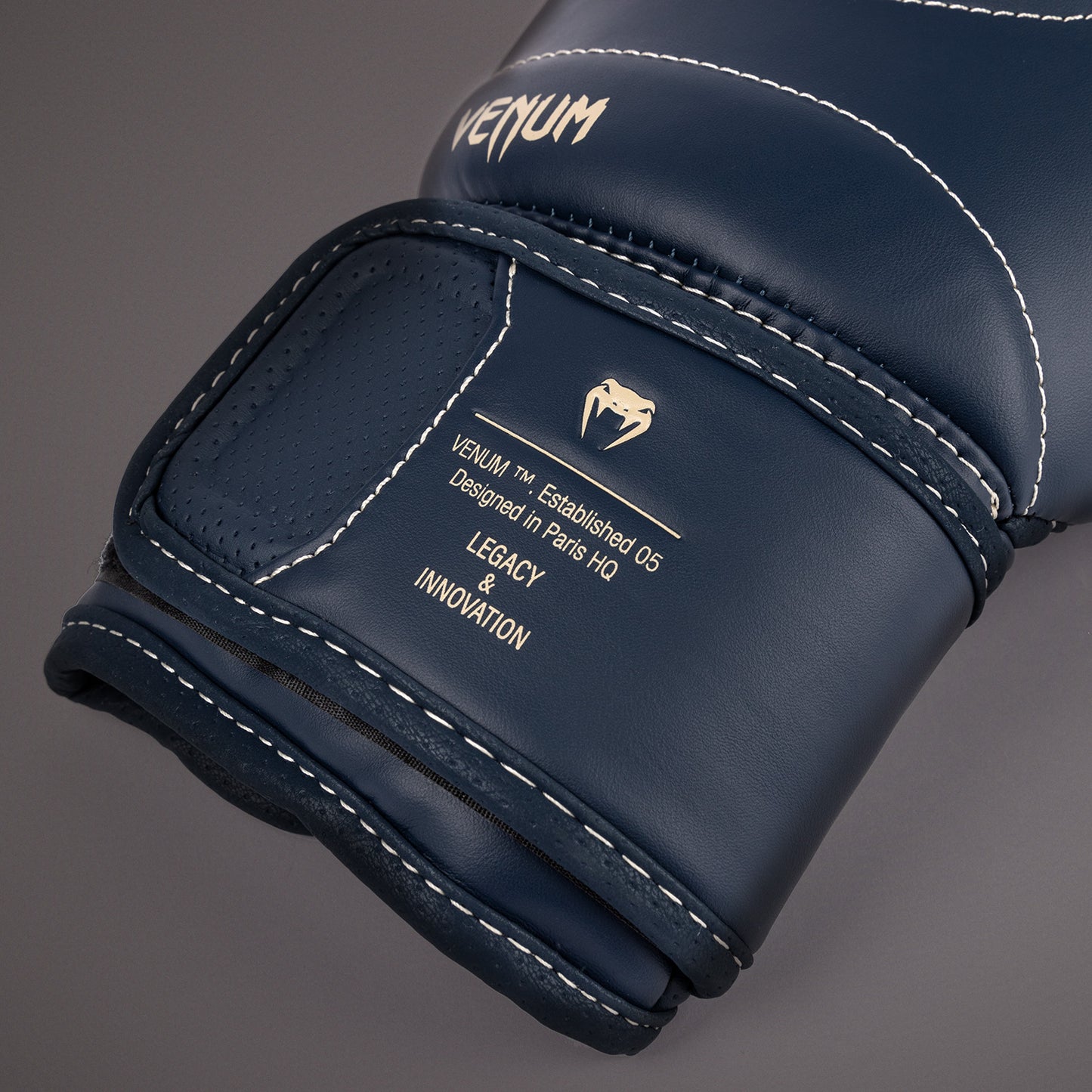 Venum Impact Evo Перчатки для бокса - Icy Blue