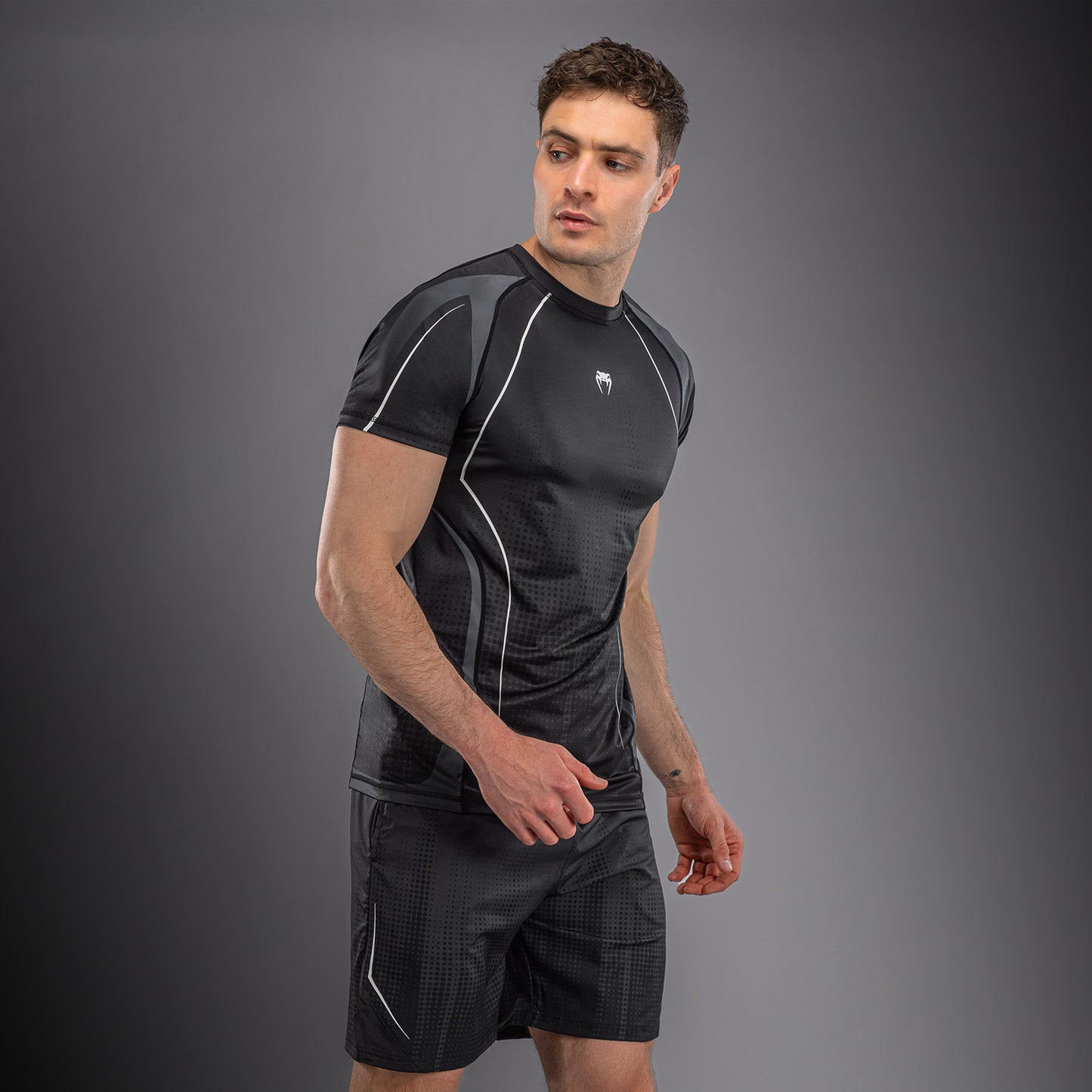 Футболка Dry Tech Venum Stealth – Чёрный/Белый