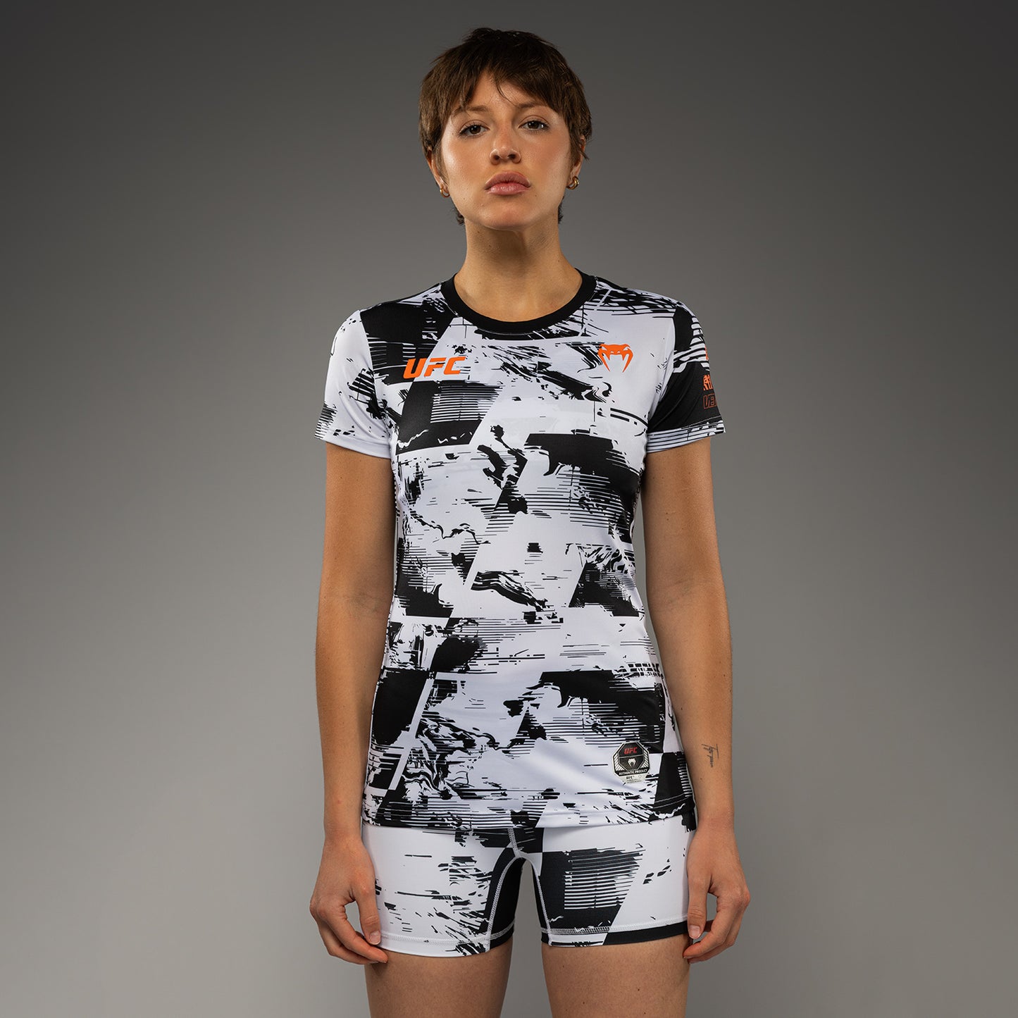 UFC Zenith by Venum Authentic Fight Week Футболка с коротким рукавом Performance Женская - Белый
